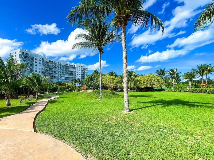 Punta Me Luxury Apartments Ocean View & Beach Front In Amara Cancún Exterior foto