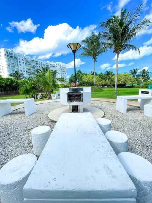 Punta Me Luxury Apartments Ocean View & Beach Front In Amara Cancún Exterior foto